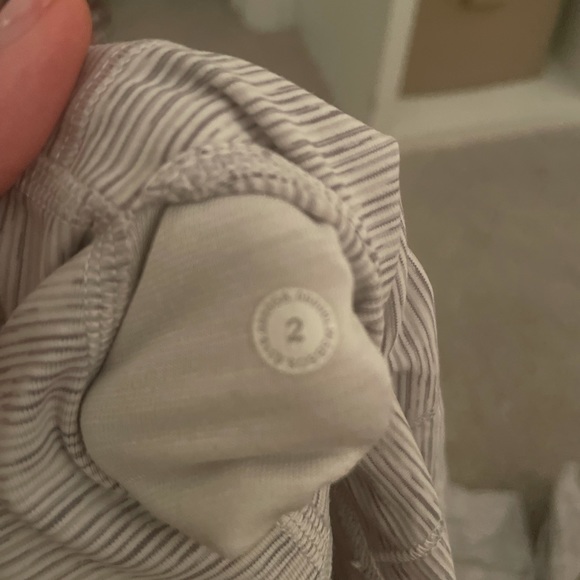 Lululemon wunder under 25” - Picture 4 of 4